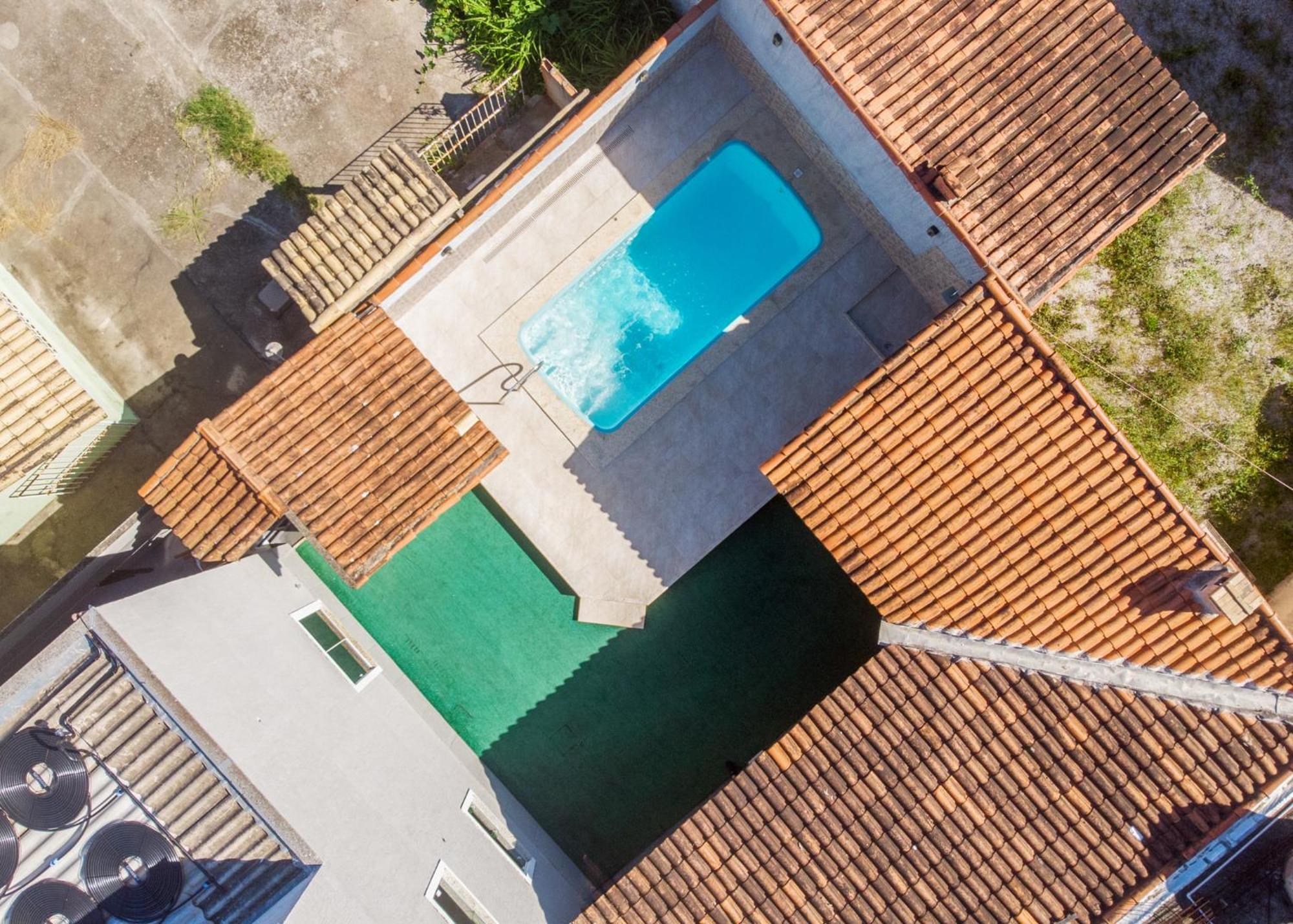 Refugio Tropical Casa De Praia Com Piscina Aquecida E 4 Suites E Garagem 3 Carros, 800 Mtrs Da Praia Internet 700 Mbps, Condominio Privado Com Pista De Skate , Quadra De Futevolei , Campos E Quadras De Futebol! Cabo Frio Exterior photo