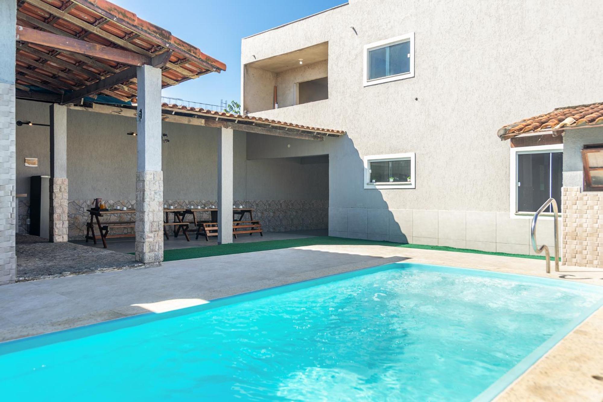 Refugio Tropical Casa De Praia Com Piscina Aquecida E 4 Suites E Garagem 3 Carros, 800 Mtrs Da Praia Internet 700 Mbps, Condominio Privado Com Pista De Skate , Quadra De Futevolei , Campos E Quadras De Futebol! Cabo Frio Exterior photo